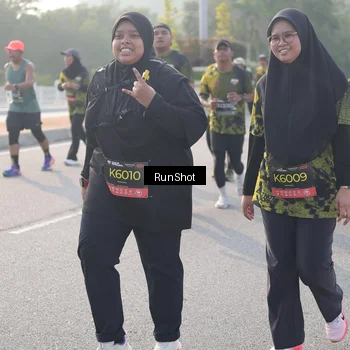 Runner Photo 6879340