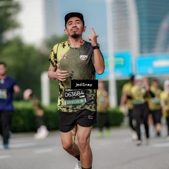 Runner Photo 6879346
