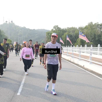 Runner Photo 6879358
