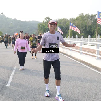 Runner Photo 6879365