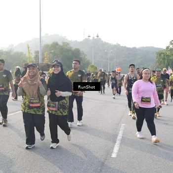 Runner Photo 6879380