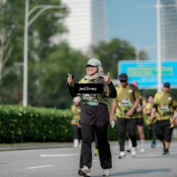 Runner Photo 6879381