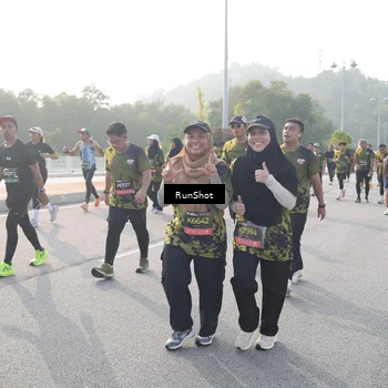 Runner Photo 6879382