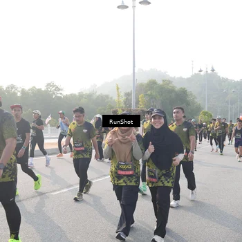 Runner Photo 6879384