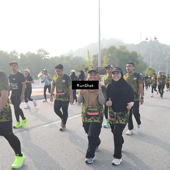 Runner Photo 6879386