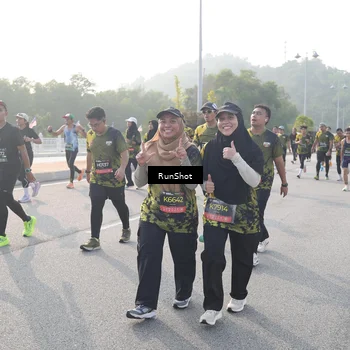 Runner Photo 6879387