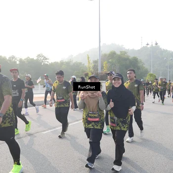Runner Photo 6879391
