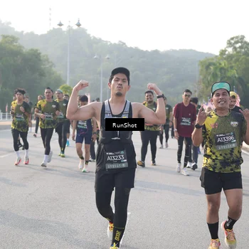 Runner Photo 6879411