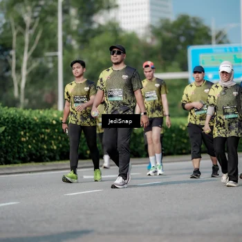 Runner Photo 6879428
