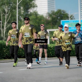 Runner Photo 6879441