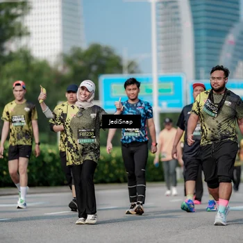 Runner Photo 6879444