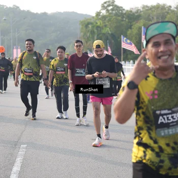 Runner Photo 6879455