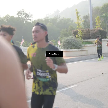 Runner Photo 6879466