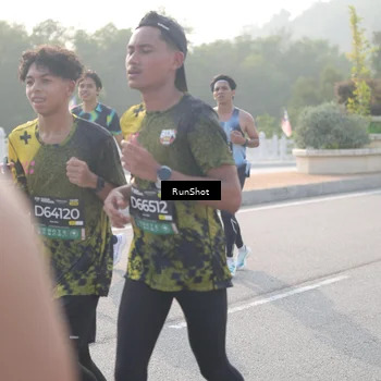 Runner Photo 6879468