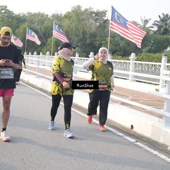 Runner Photo 6879477