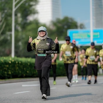 Runner Photo 6879505