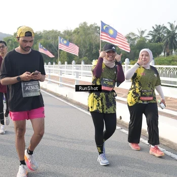 Runner Photo 6879506