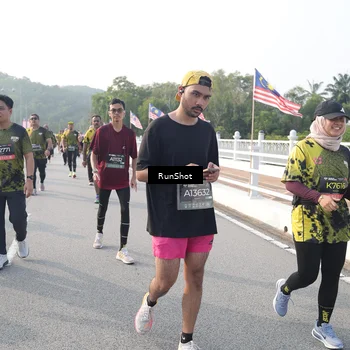 Runner Photo 6879514