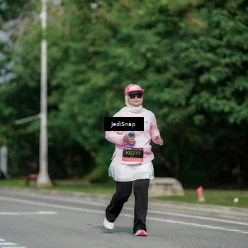 Runner Photo 6879537