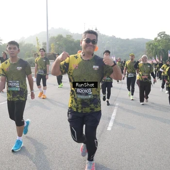 Runner Photo 6879547