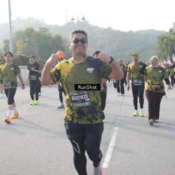 Runner Photo 6879549