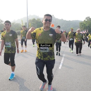 Runner Photo 6879555