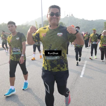 Runner Photo 6879557