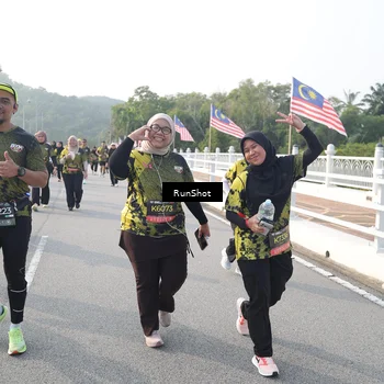 Runner Photo 6879607