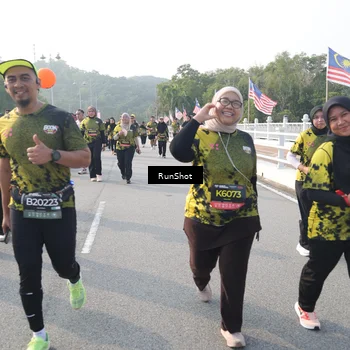 Runner Photo 6879609