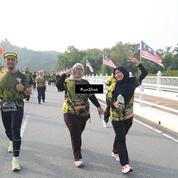 Runner Photo 6879614
