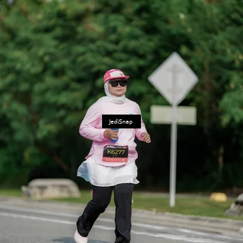 Runner Photo 6879621