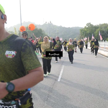 Runner Photo 6879623