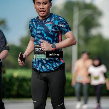 Runner Photo 6879628