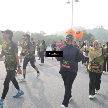 Runner Photo 6879647