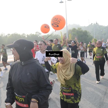 Runner Photo 6879667