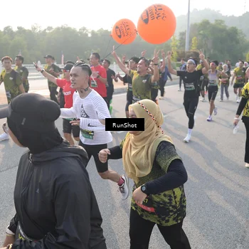 Runner Photo 6879674