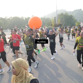 Runner Photo 6879675
