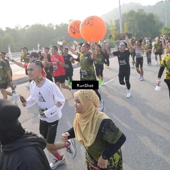 Runner Photo 6879681