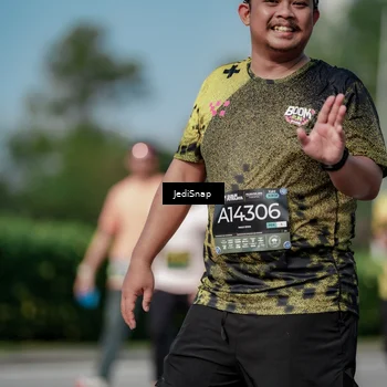 Runner Photo 6879687