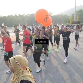 Runner Photo 6879698