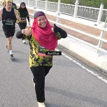 Runner Photo 6879751