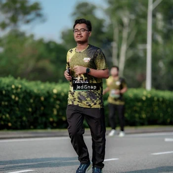 Runner Photo 6879767