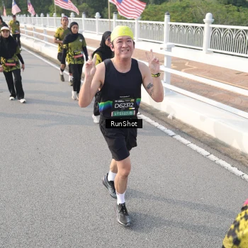 Runner Photo 6879769