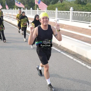 Runner Photo 6879774
