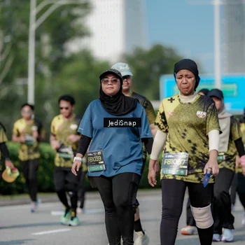 Runner Photo 6879794