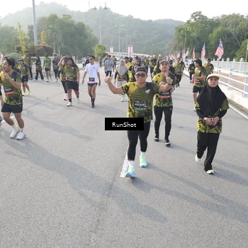 Runner Photo 6879805