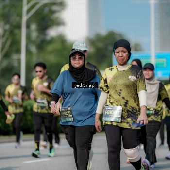 Runner Photo 6879839