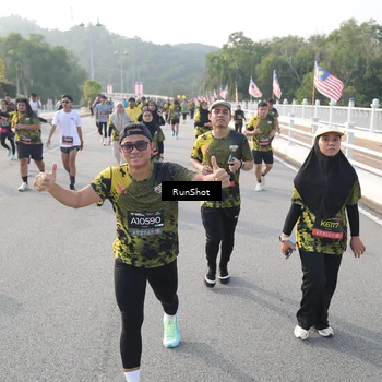 Runner Photo 6879854