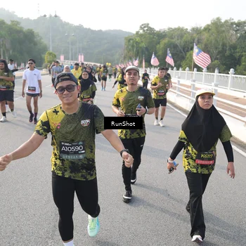 Runner Photo 6879858
