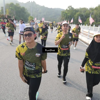 Runner Photo 6879868